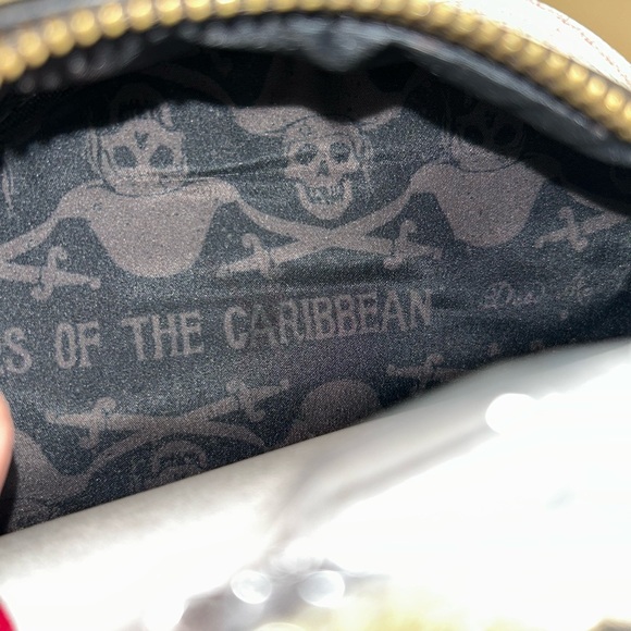 Glow-in-the-Dark Disneyland Loungefly Pirates of the Caribbean Backpack NWT - Picture 6 of 10